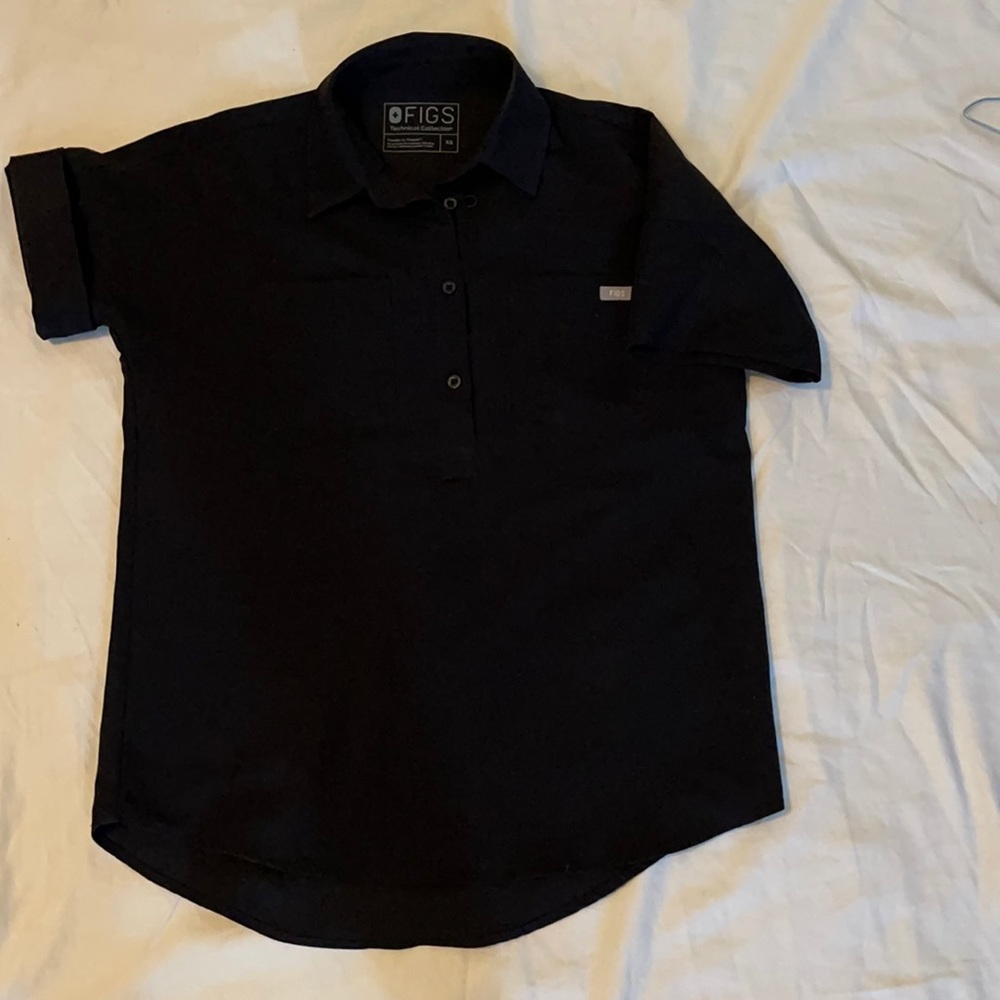 Figs scrub top size S button down with collar